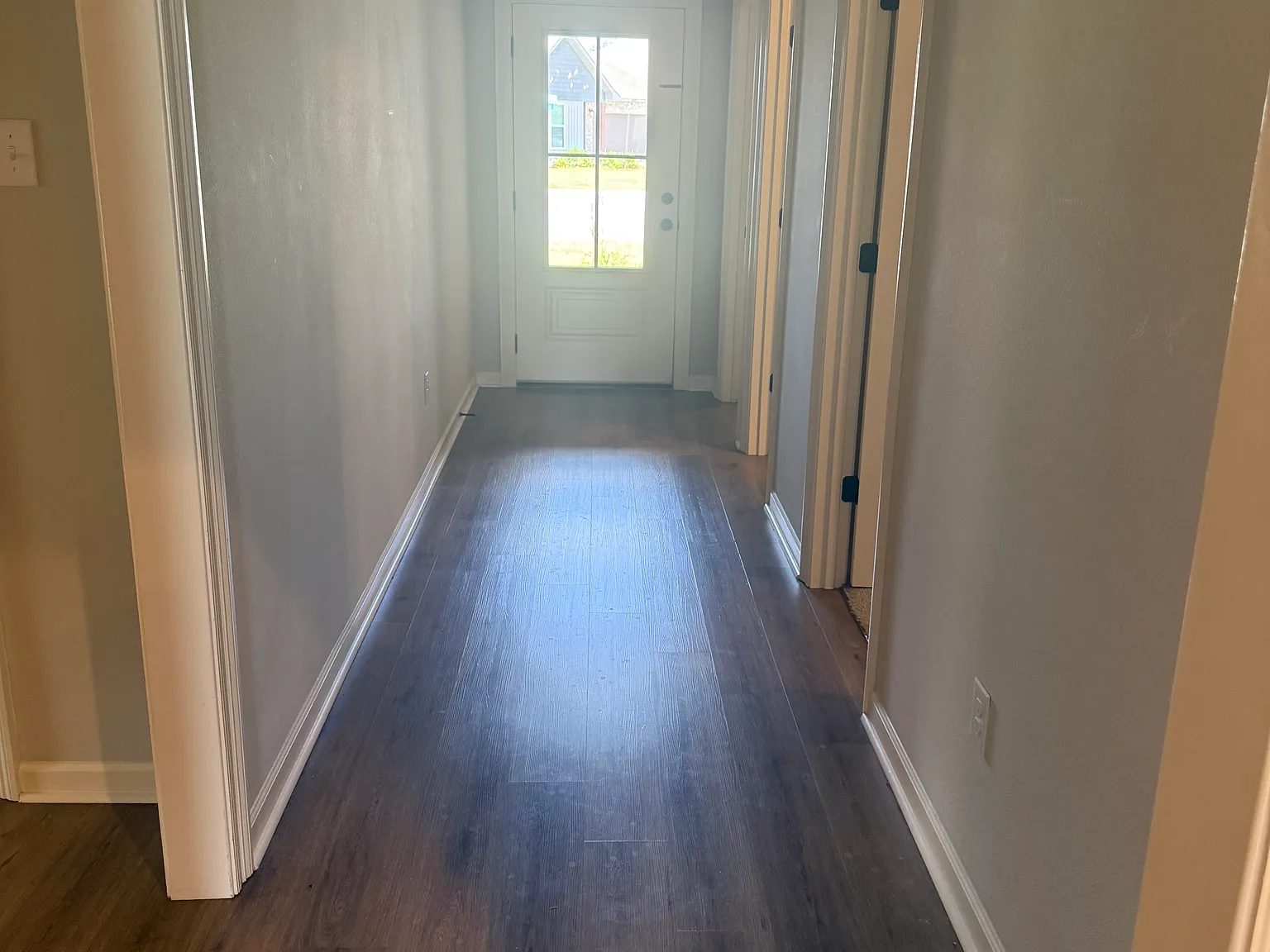 4 bed, 2.5 bath, 1700 sqft, $2,000 — Photo 4
