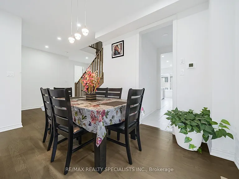 4 Elderberry Way — Photo 7