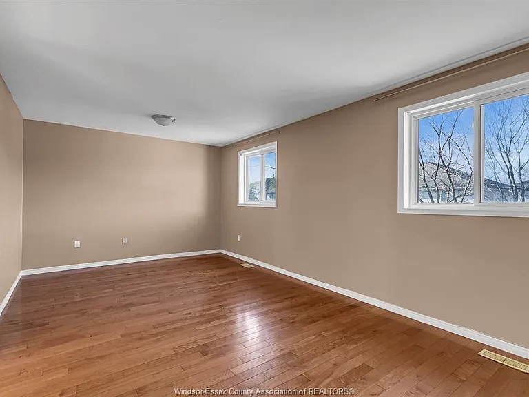 3231 Northway Ave — Photo 13