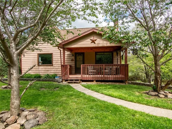 1093 Saxonburg Blvd, Saxonburg, PA 16056