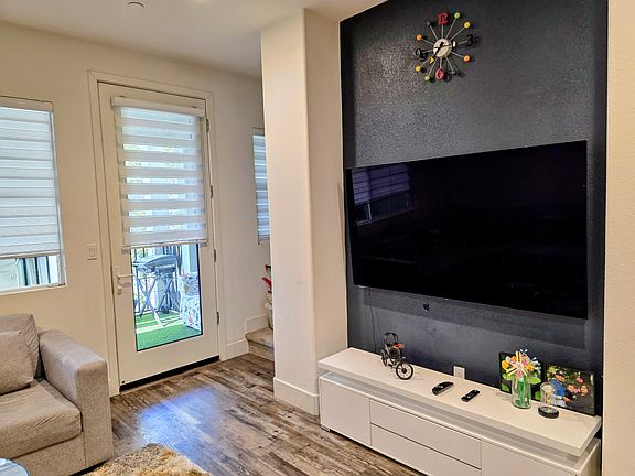 3rd image of 37661 Estuary St