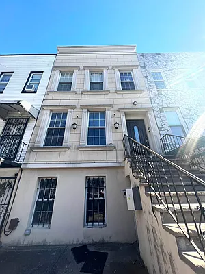 Rented by Pear NYC LLC | media 16