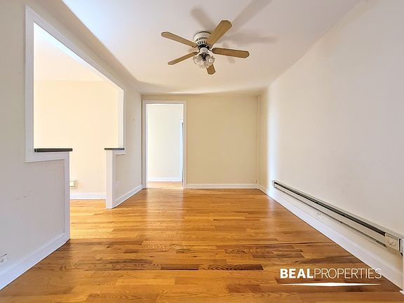 2nd image of 3724 N Pine Grove Ave #S3
