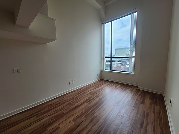 4th image of 6 City Pl APT 105
