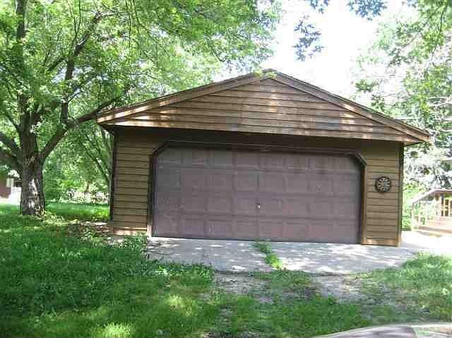 2nd image of 371 W 8th St