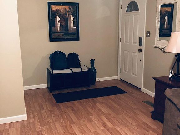 3rd image of 734 Mackenzie Dr