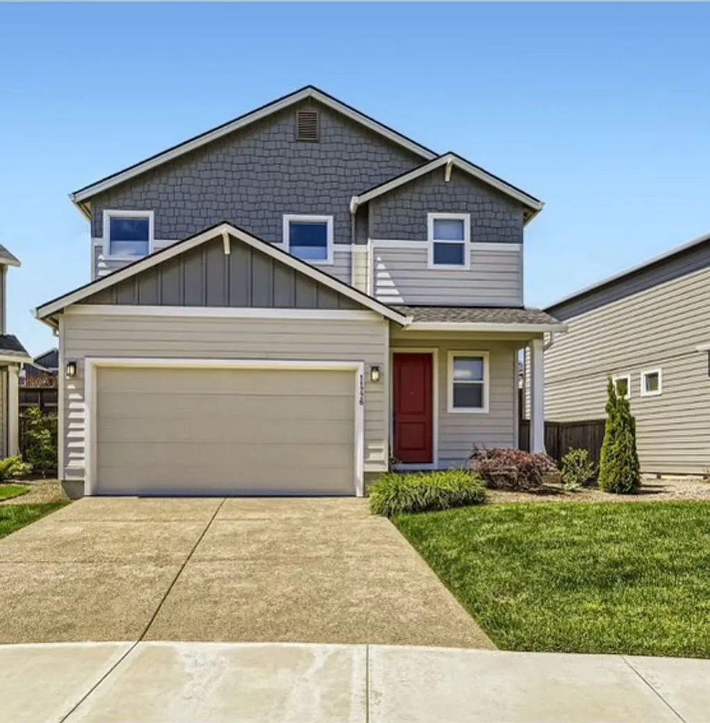 Happy Valley Home in Pleasant Valley Villages — Photo 1
