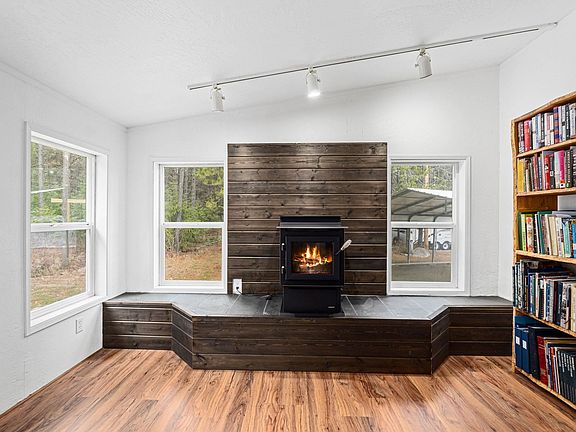 5th image of 11651 Deer Valley Rd