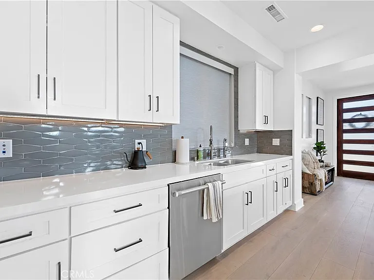 415 Marguerite Ave — Photo 25