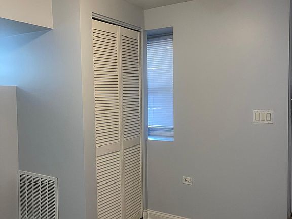 5th image of 2416 S Sawyer Ave