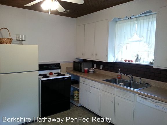 3rd image of 6307 Forest Hill Ave