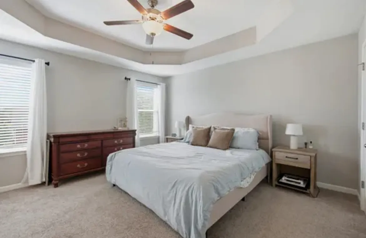3 bed, 1848 sqft, $1,895 — Photo 3