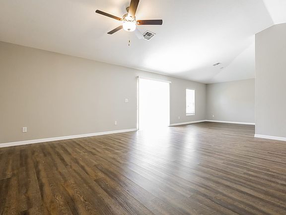 3rd image of 1501 Eagle St