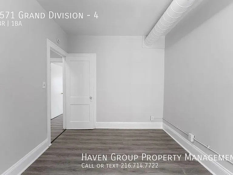 9571 Grand Division Ave #4 — Photo 10