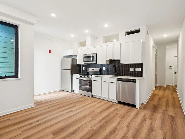Brand New Fishtown Apartments — Photo 12