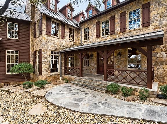 3rd image of 19 Estates Ln
