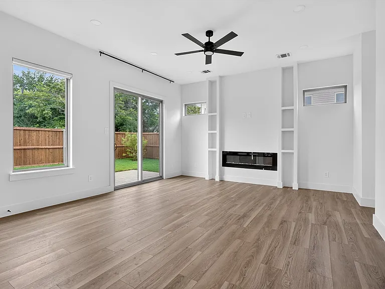 5704 Wayside Dr — Photo 5