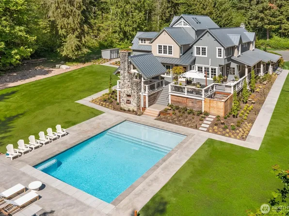 20313 217th Avenue NE, Woodinville, WA 98077