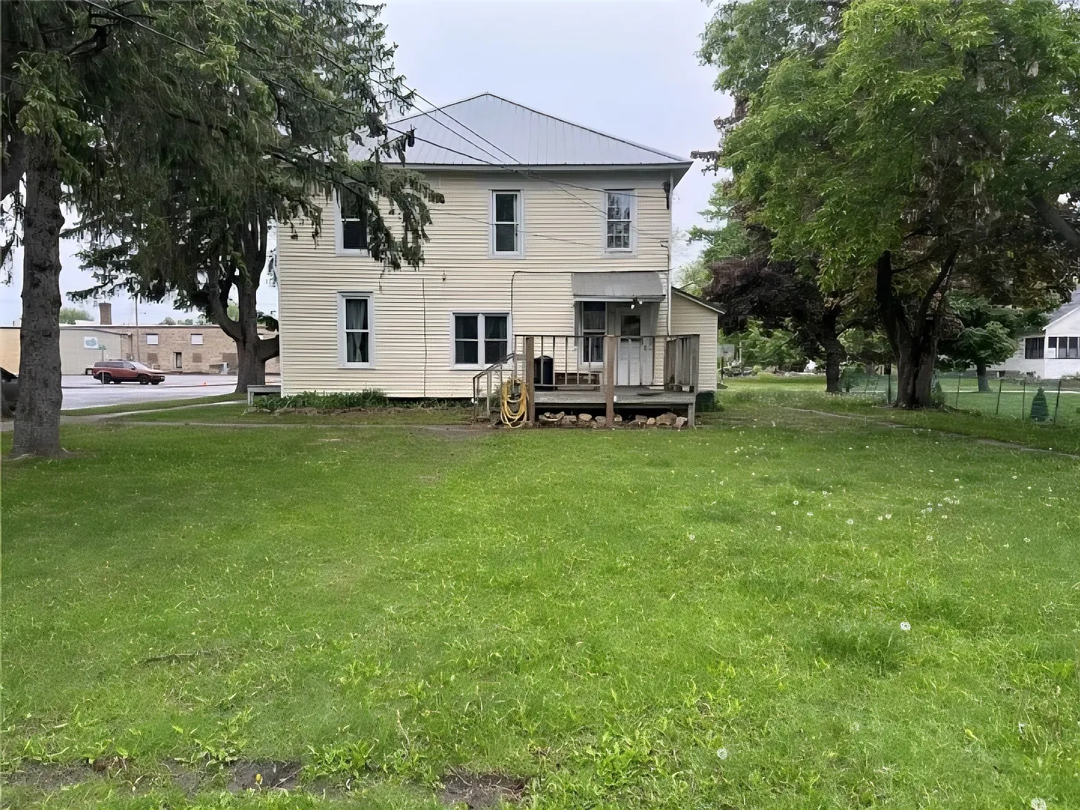 501 Duplex — Photo 1