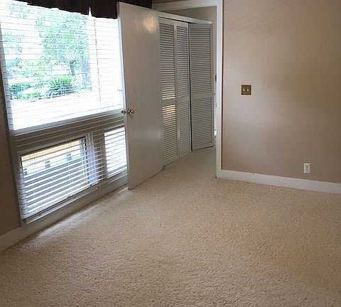 3rd image of 617 Executive Golf Villas