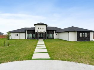 1366 Lion Heart Ct, Corpus Christi, TX 78415