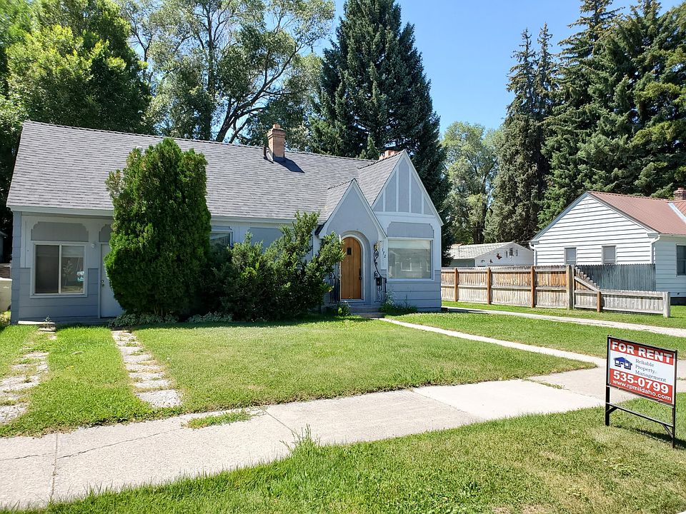 1st image of 172 E 18th St
