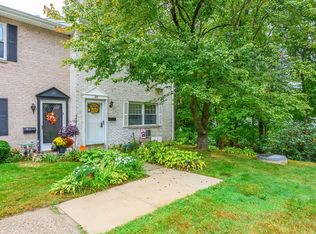 38 Surrey Ln #38F, Torrington, CT 06790