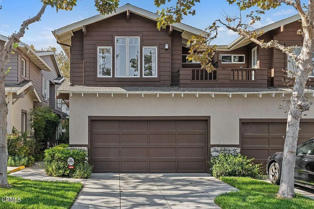 3 bed, 2.5 bath, 1562 sqft, $5,000 — Photo 3