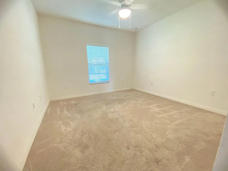 2751 Rialto Ct — Photo 36