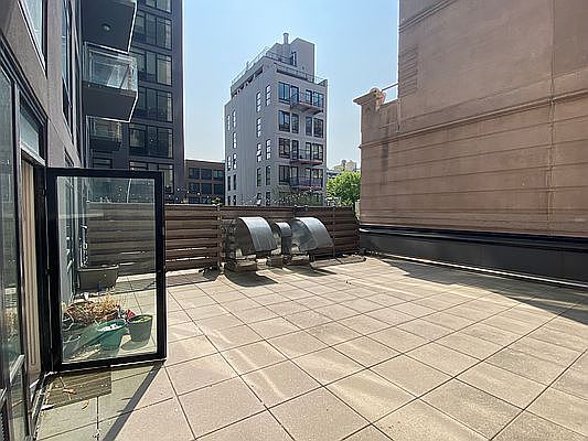 4th image of 180 Nassau St APT 2C