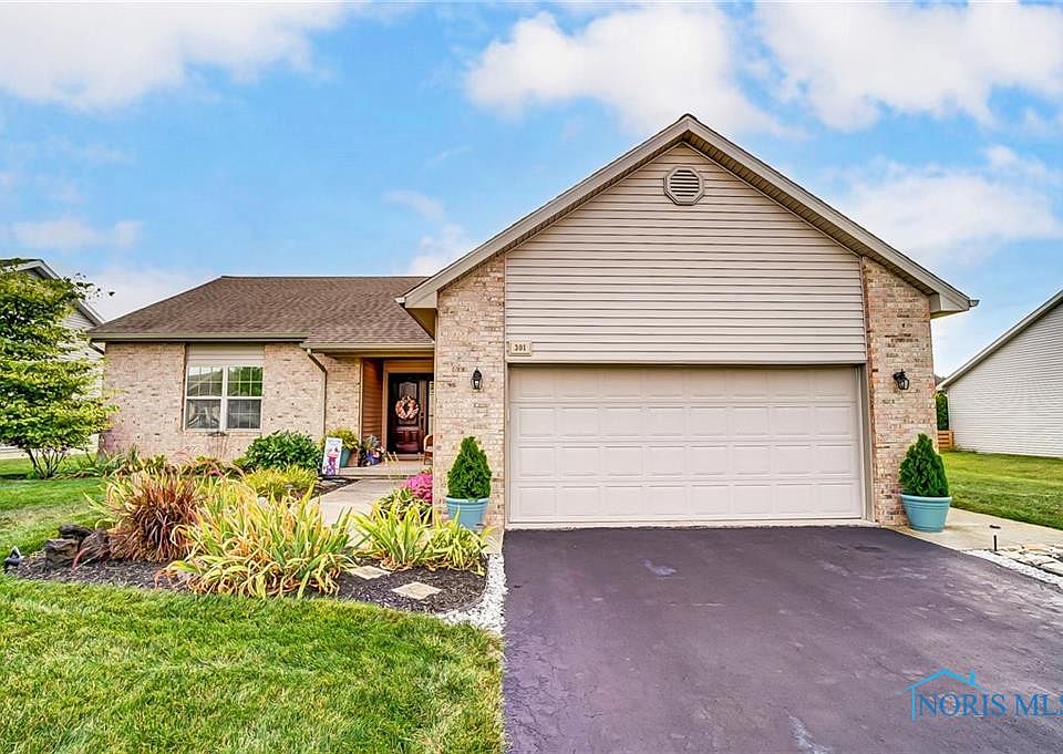 1st image of 301 Winter Pine Dr