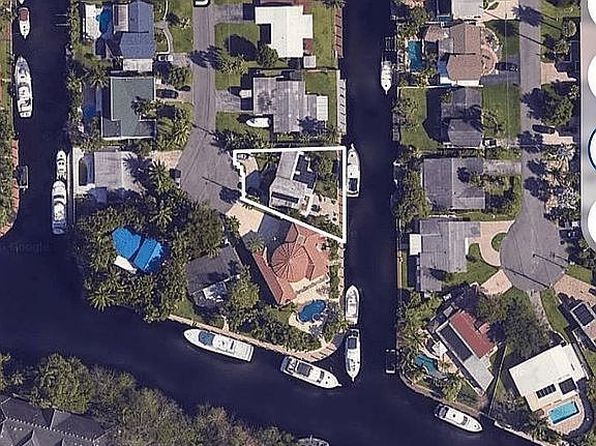 2636 Okeechobee Ln