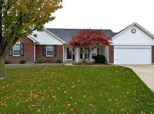 7 Swan Lake Ct, Dardenne Prairie, MO 63368
