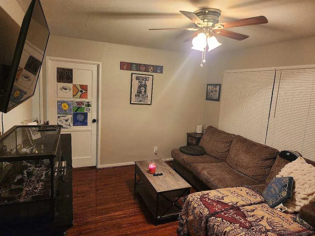 2 bed, 663 sqft, $1,650 — Photo 1