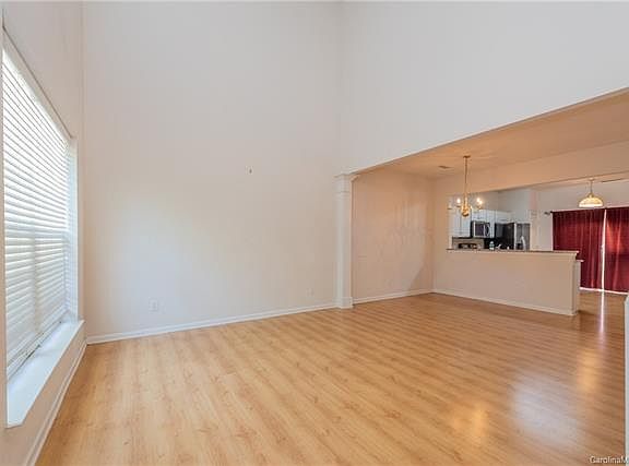3rd image of 7131 Beverly Springs Dr