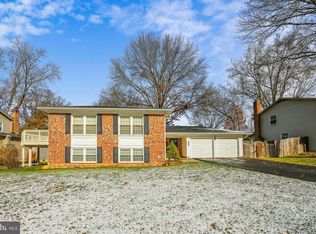 8808 Hayload Ct, Springfield, VA 22153
