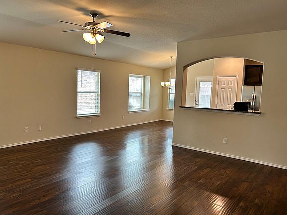3rd image of 1309 Juneberry Park Dr