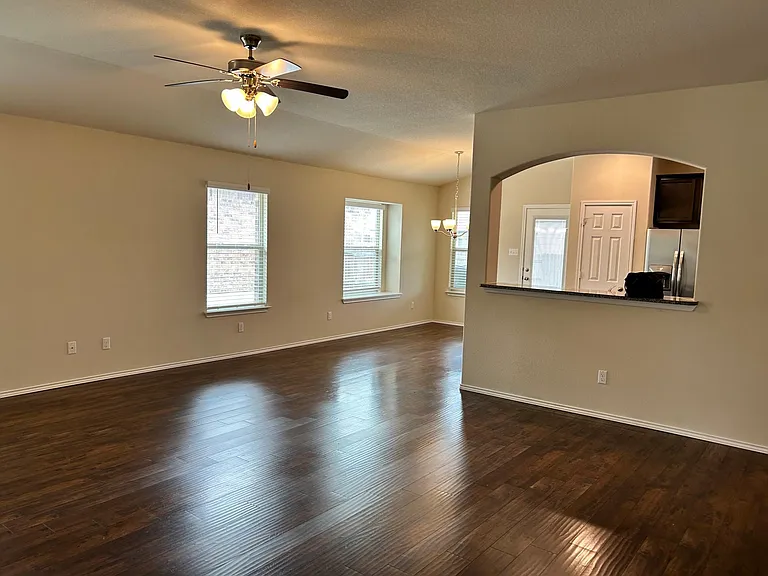 1309 Juneberry Park Dr — Photo 3
