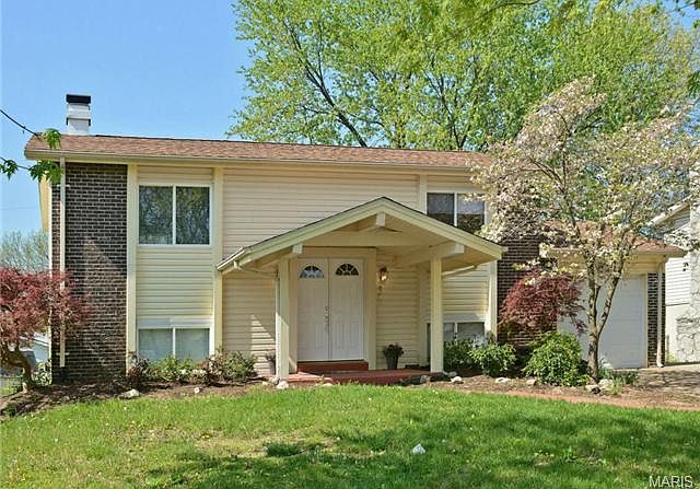 1st image of 380 Sorrento Dr