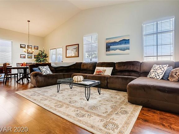 2nd image of 5447 English Elm Ct