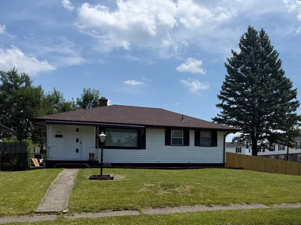 3390 Kenlawn St, Columbus, OH 43224