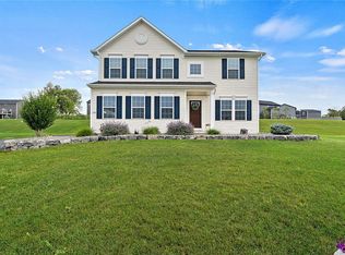 5540 Rolling Meadows Way, Camillus, NY 13031