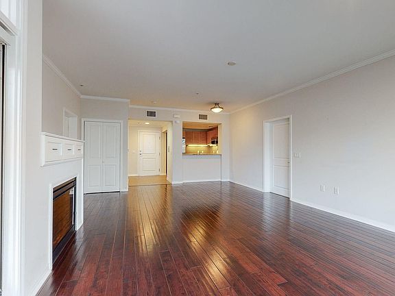 5th image of 125 N Raymond Ave Unit 204