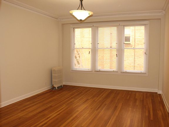 3rd image of 1735 Van Ness Ave #507