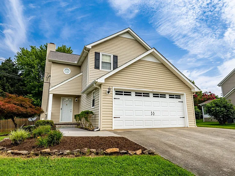 8807 Ryegate Dr — Photo 5