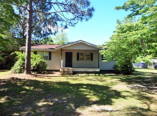 100 Thurmon Loop Rd, Jesup, GA 31545