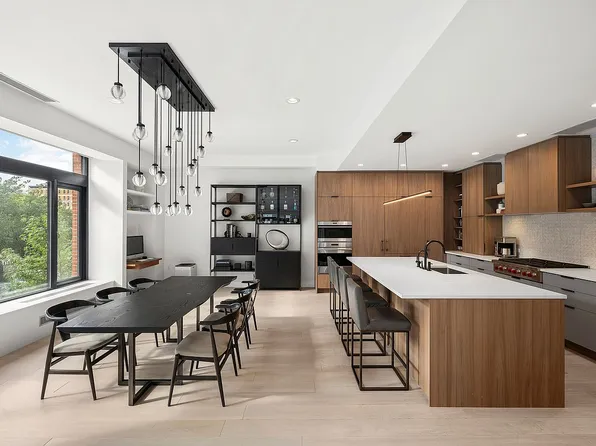 19 Beach St APT 3, New York, NY 10013