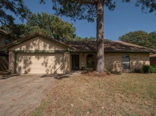 5703 Melstone Dr, Arlington, TX 76016
