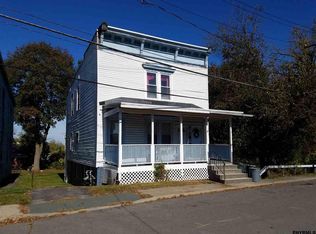 8 Arch St, Watervliet, NY 12189