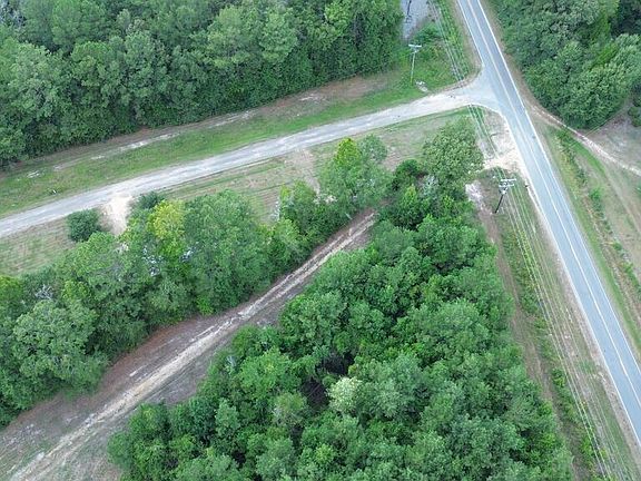 2nd image of 455 Spur Line Rd
